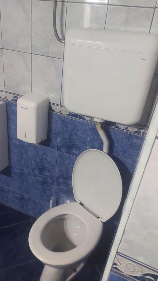הוסטל Jablanica Restoran Ruza מראה חיצוני תמונה